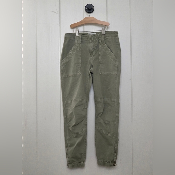 Frame Denim Banded Bottom Trapunto Moto Pants in Washed Aloe - Picture 4 of 6